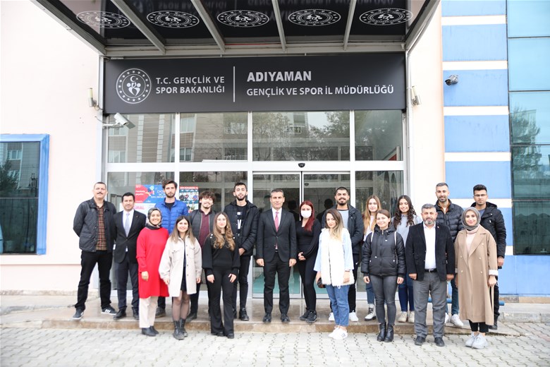 Adıyamanlı Gençler Avrupa Yolcusu