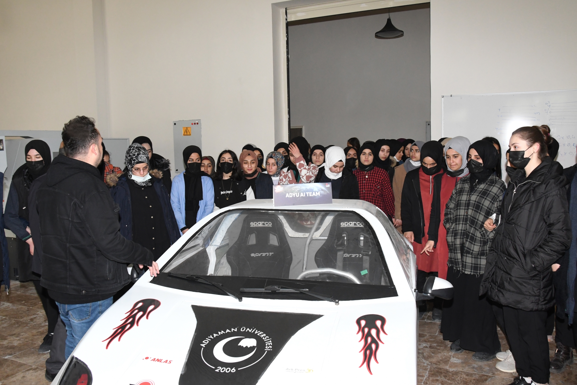 İmam Hatip Lisesi Öğrencileri ADYÜ’yü Gezdi