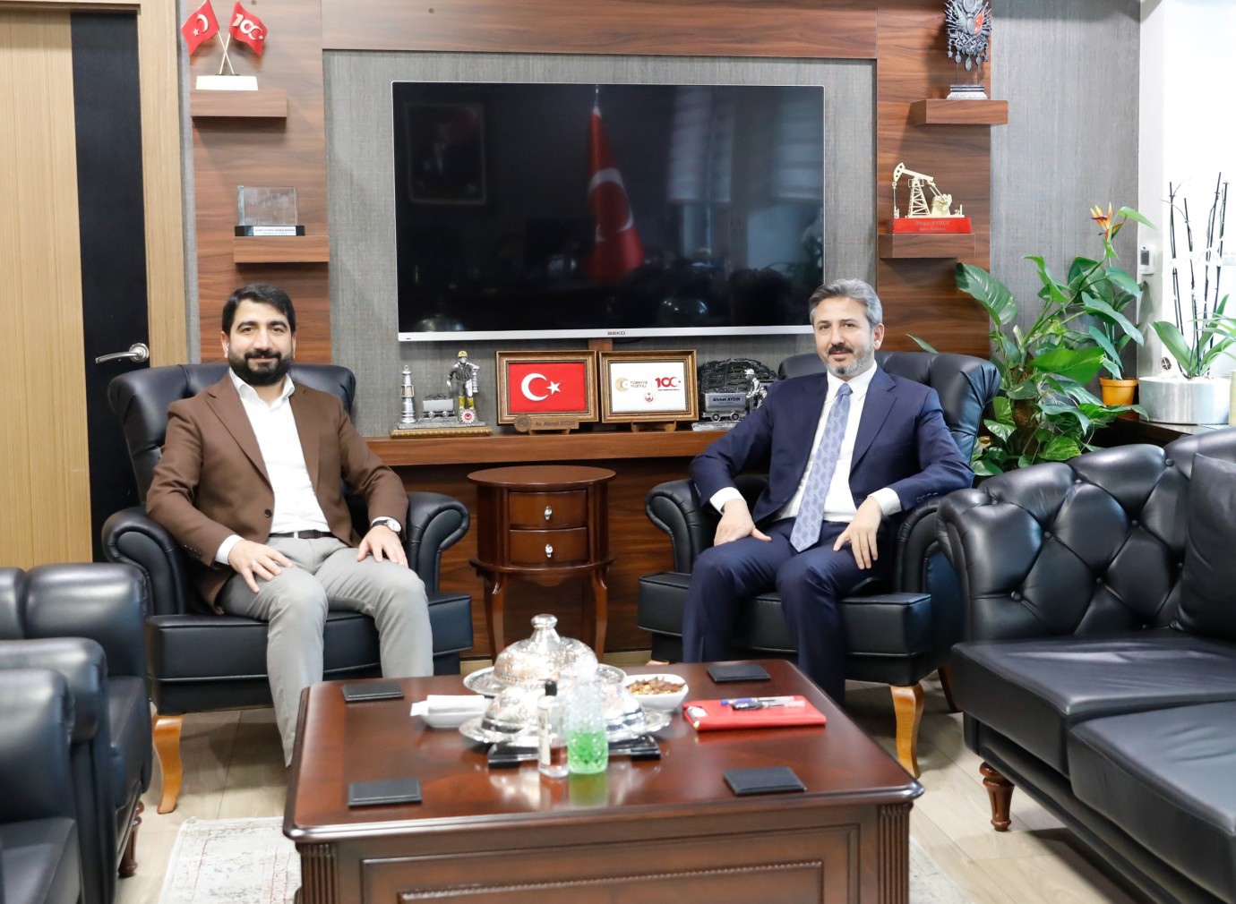 Memur-Sen’den Bakan Aydın’a Ziyaret