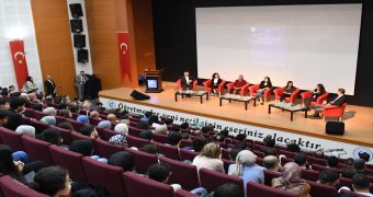 ADYÜ'de “Dünyanın Geleceğinde Bizleri Neler Bekliyor” Paneli