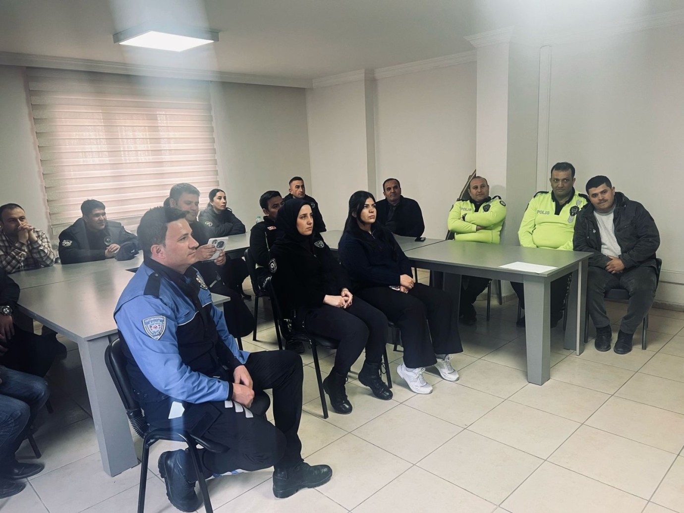 Kamu personellerine ve öğrencilere ‘Fermuar Sistemi’ anlatıldı