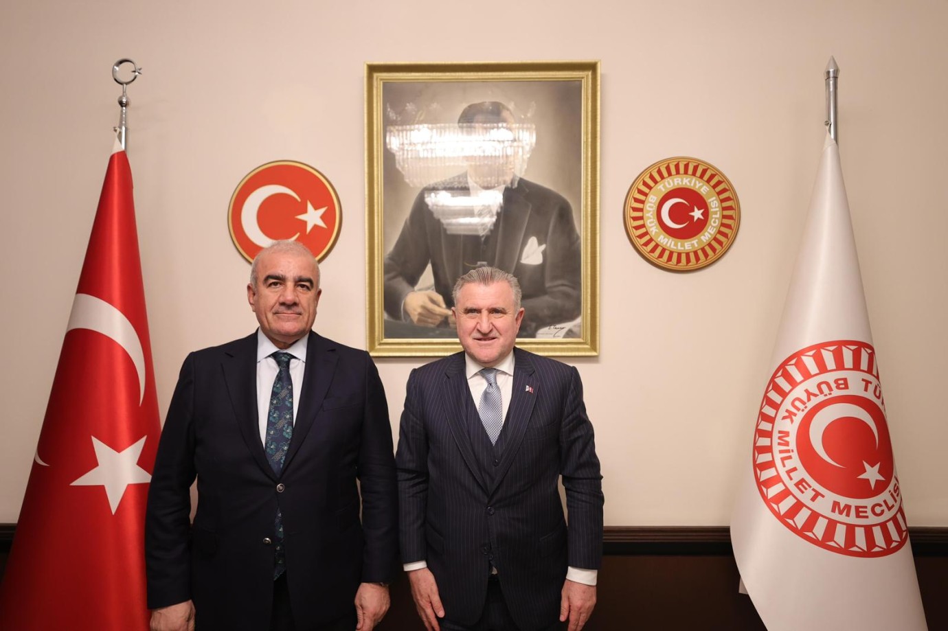 Özhan 