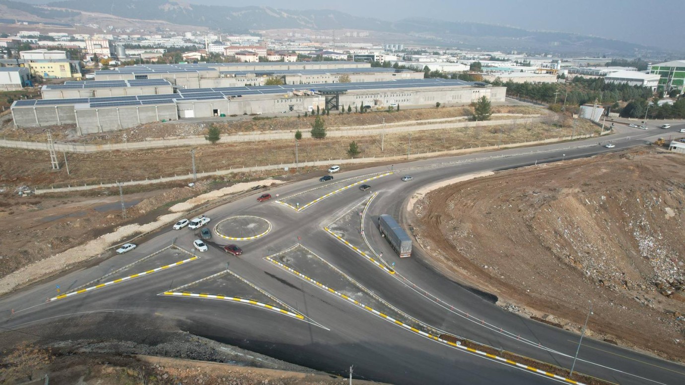 Adıyaman Belediyesi’nden Mersin Caddesi’nde trafik akışını rahatlatacak kavşak çalışması