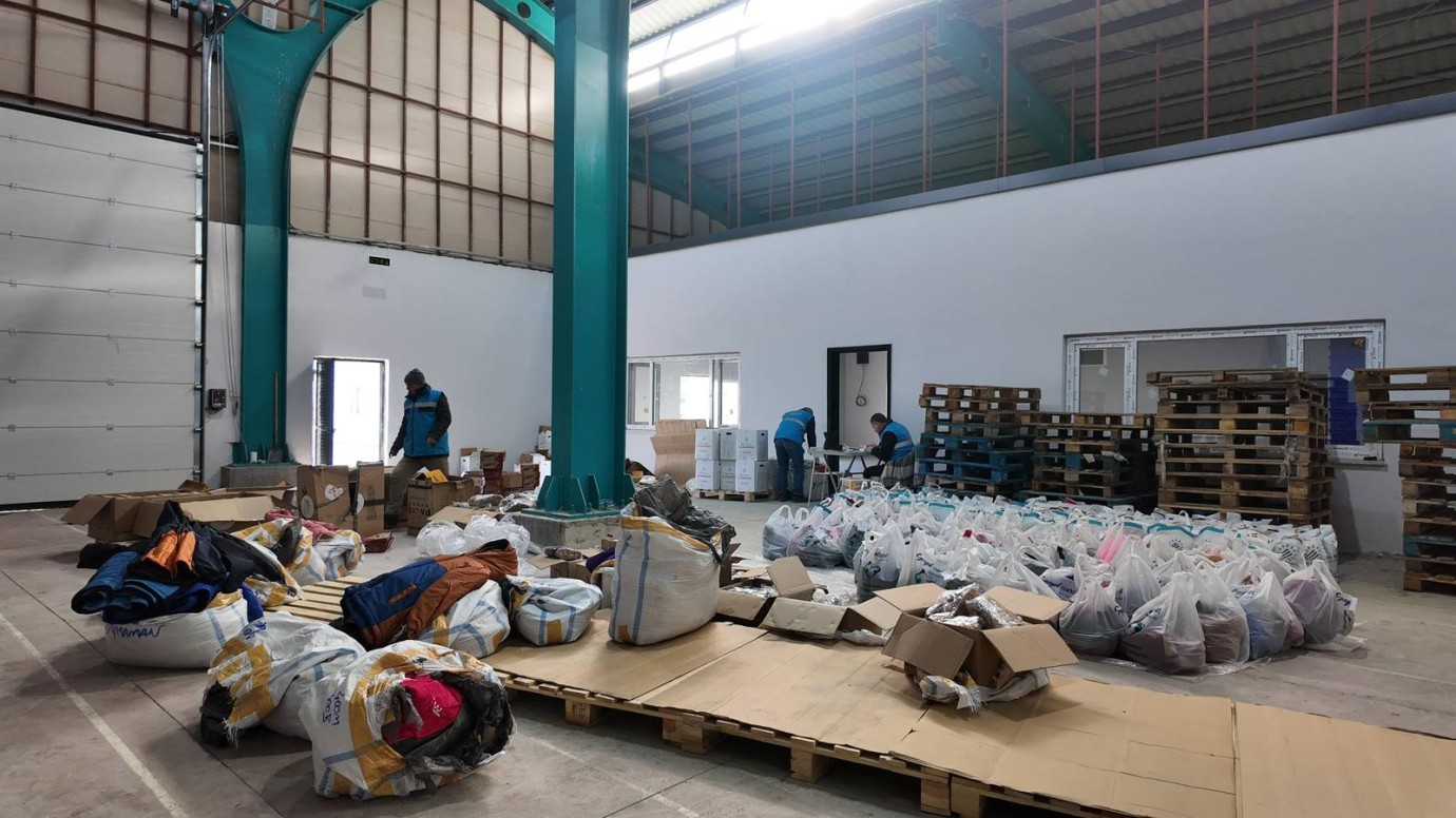Adıyaman Belediyesi’nden 213 Depremzede Çocuğa Kışlık Destek