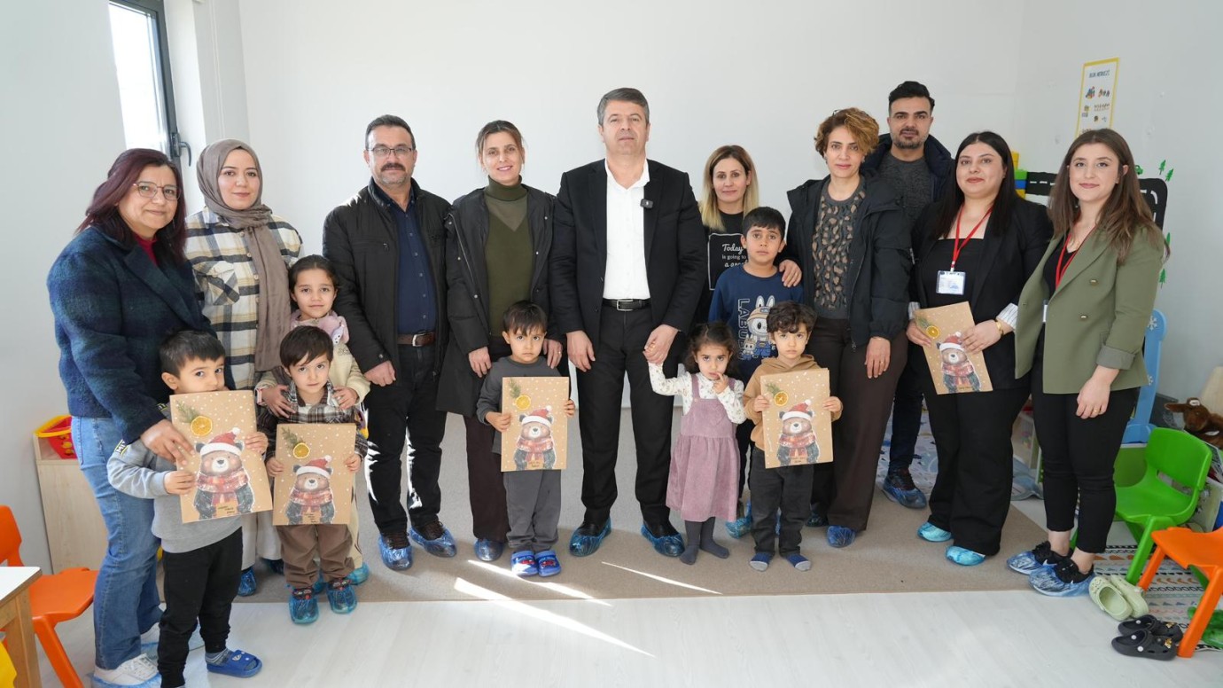 Adıyaman Belediyesi’nin ilk gündüz bakımevinde ilk karne heyecanı