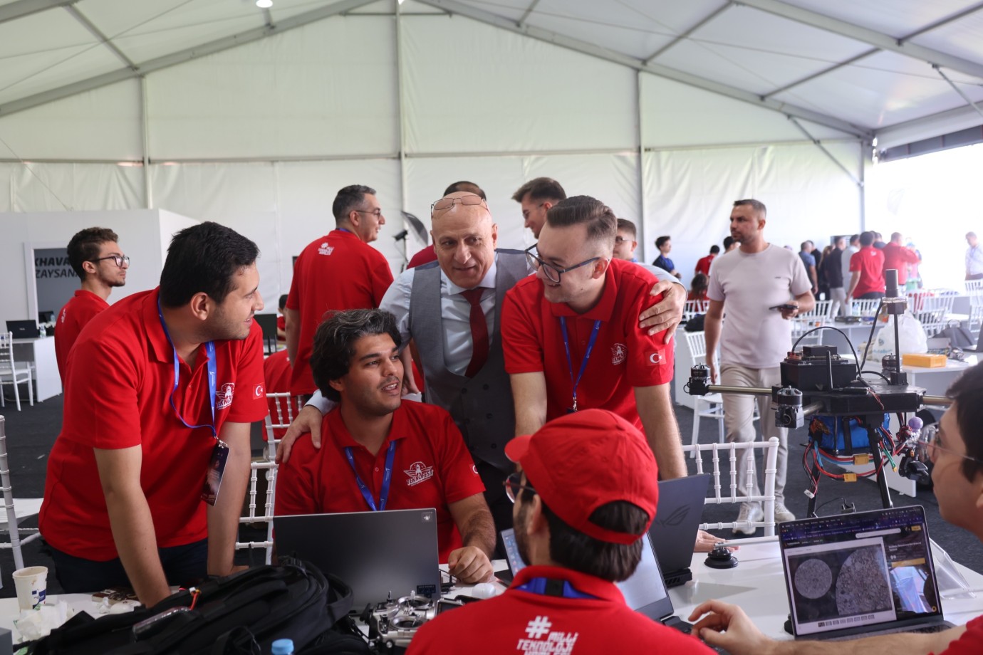 TEKNOFEST ADIYAMAN’DA GENÇLERİ TEKNOLOJİYLE BULUŞTURUYOR