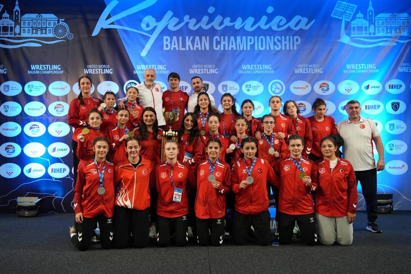 Adıyamanlı Kübra Balkan Şampiyonası’nda İkinci Oldu