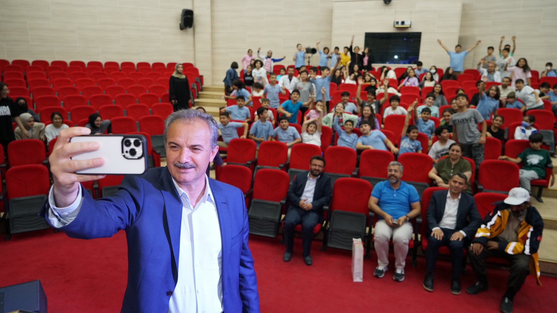 Başkan Kılınç, 'Gençlik Makamı'nda Kolej Öğrencileriyle Buluştu