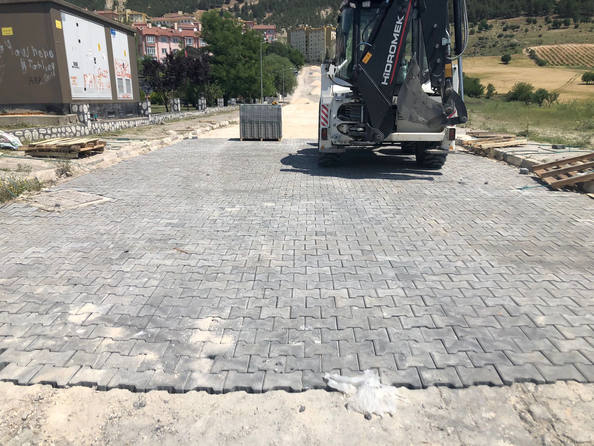 Esentepe TOKİ'de Kilitli Parke Çalışması