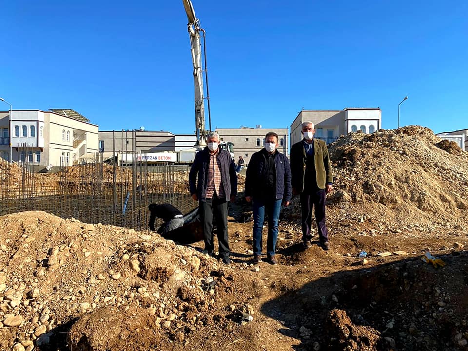 Deprem ve Salgın Samsat Belediyesi’ni Durdurmadı