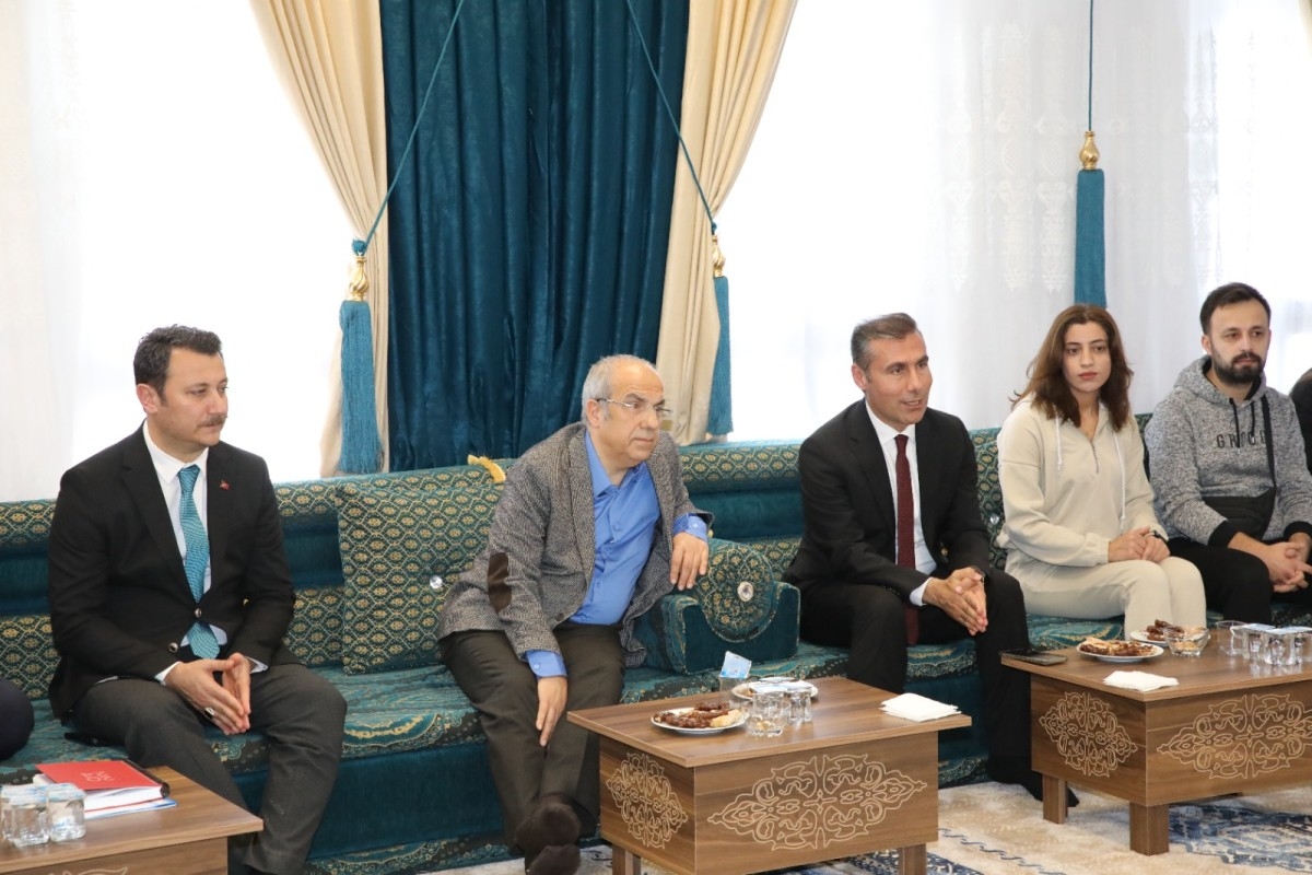 Bakan Yardımcısı Kocakaya Adıyaman'da yatırımları inceledi
