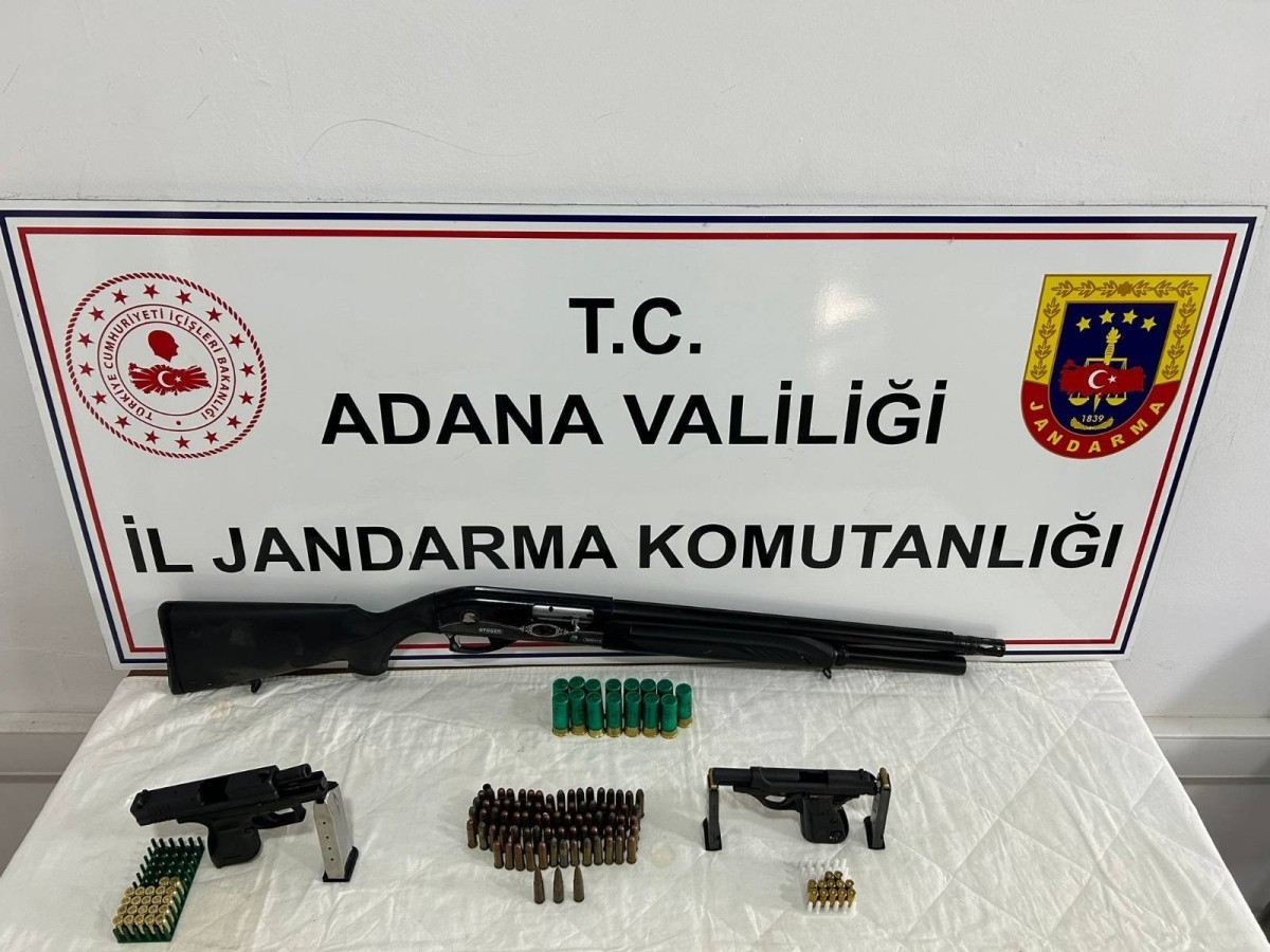 Çiftlik evine operasyonda ruhsatsız silaha 4 gözaltı