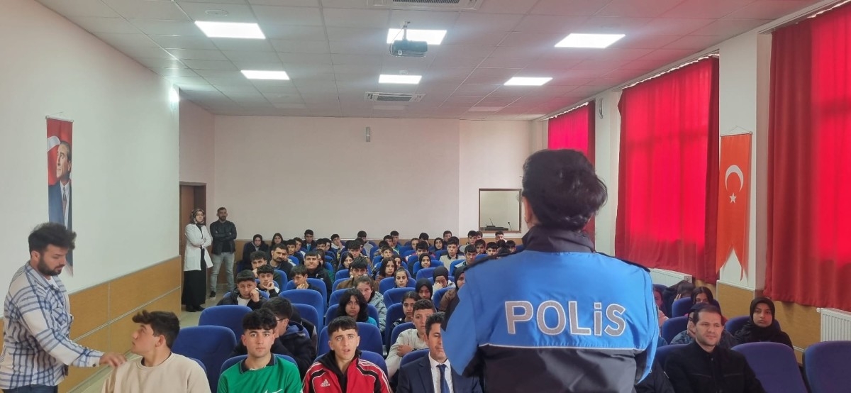 Samsat'ta öğrenciler bilgilendirildi