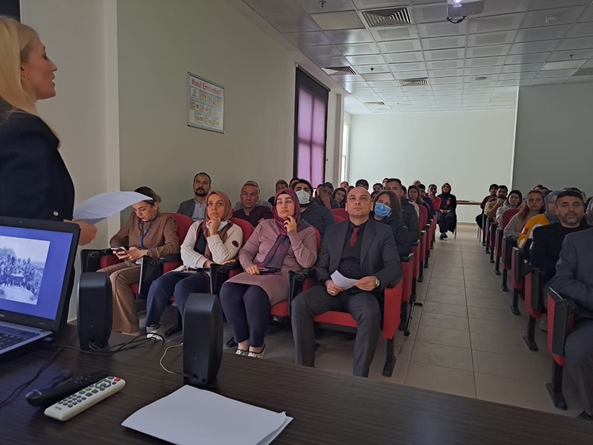 Besni Devlet Hastanesi'nde 18 Mart şehitleri anıldı