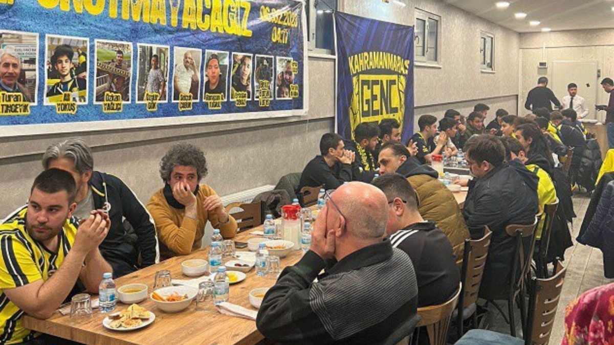Genç Fenerbahçeliler depremzede ailelerle iftarda buluştu