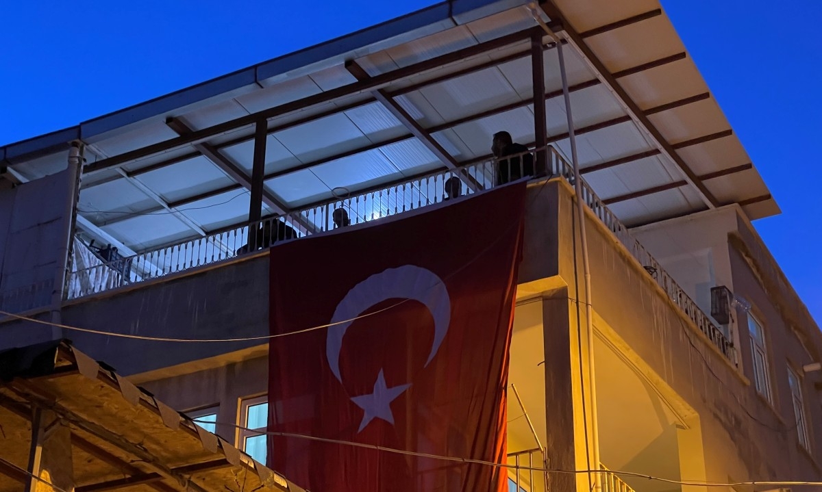 Şehidin baba evine acı haber ulaştı  - Videolu Haber