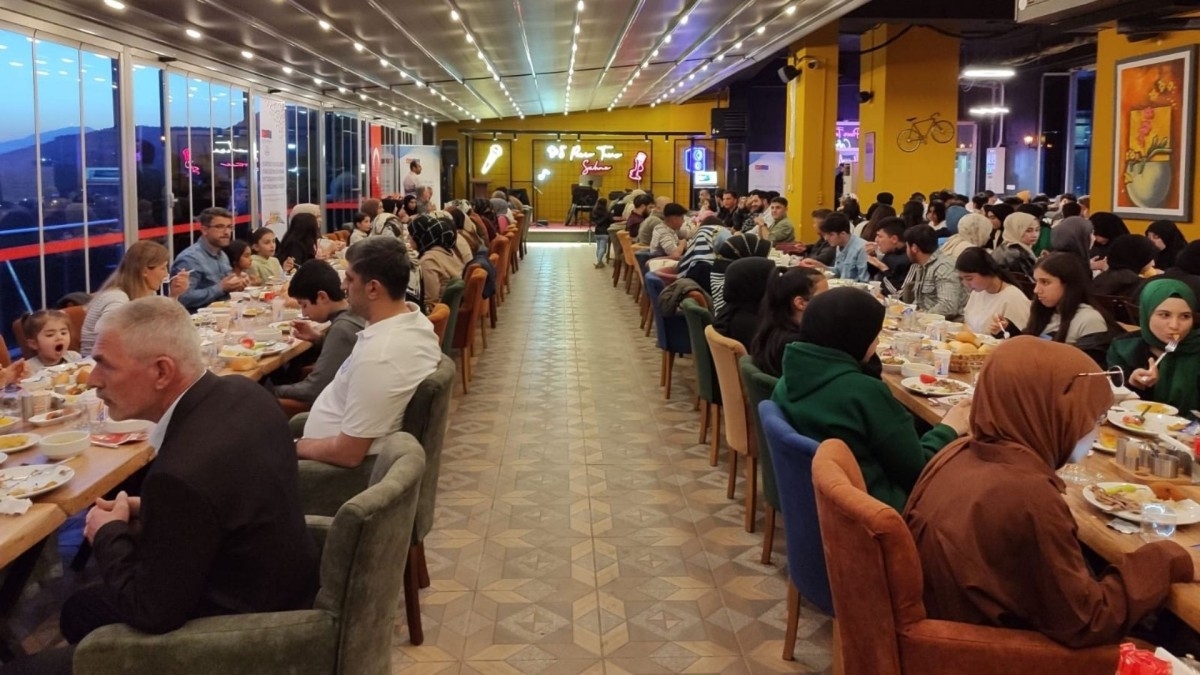 PIKTES kapsamında öğrenciler ve aileleri iftarda buluştu