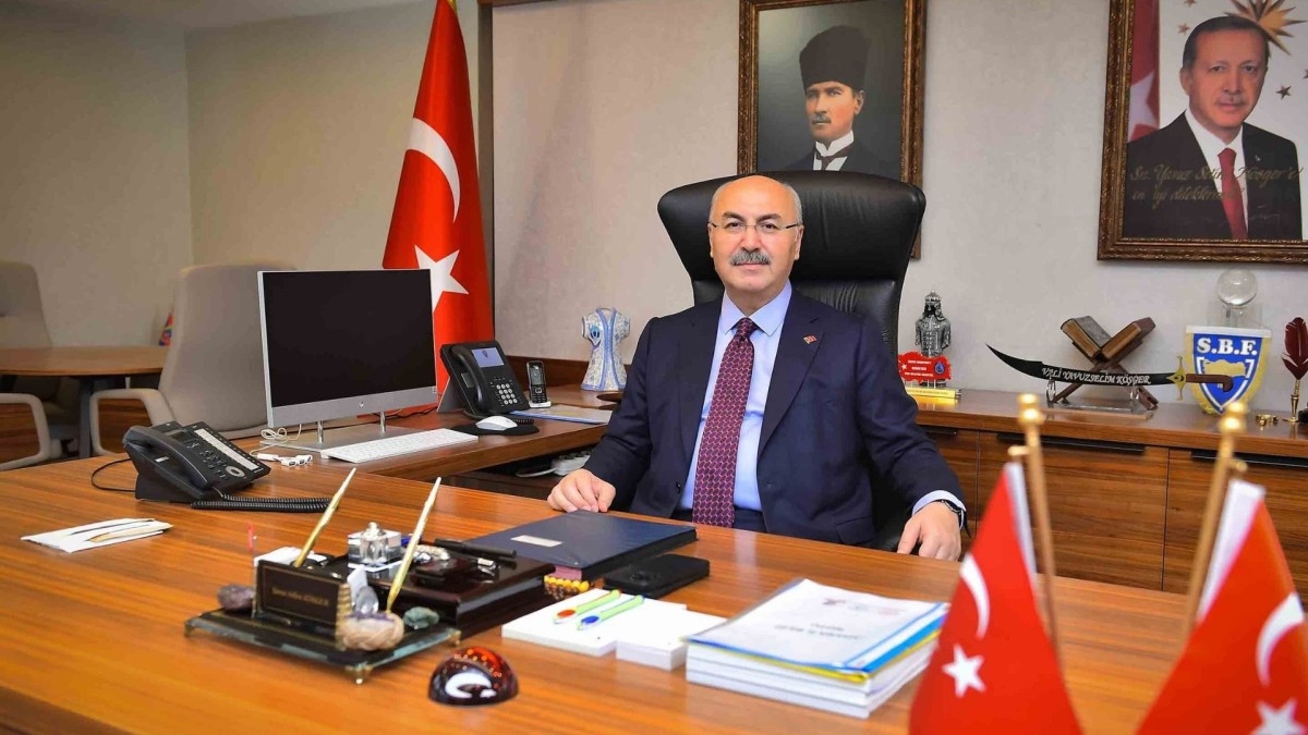 Vali Yavuz Selim Köşger’den Ramazan Bayramı mesajı