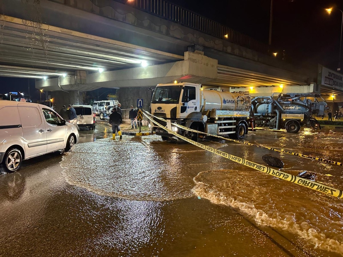 Gaziantep Belediyesi yağışlara karşı önlem alıyor