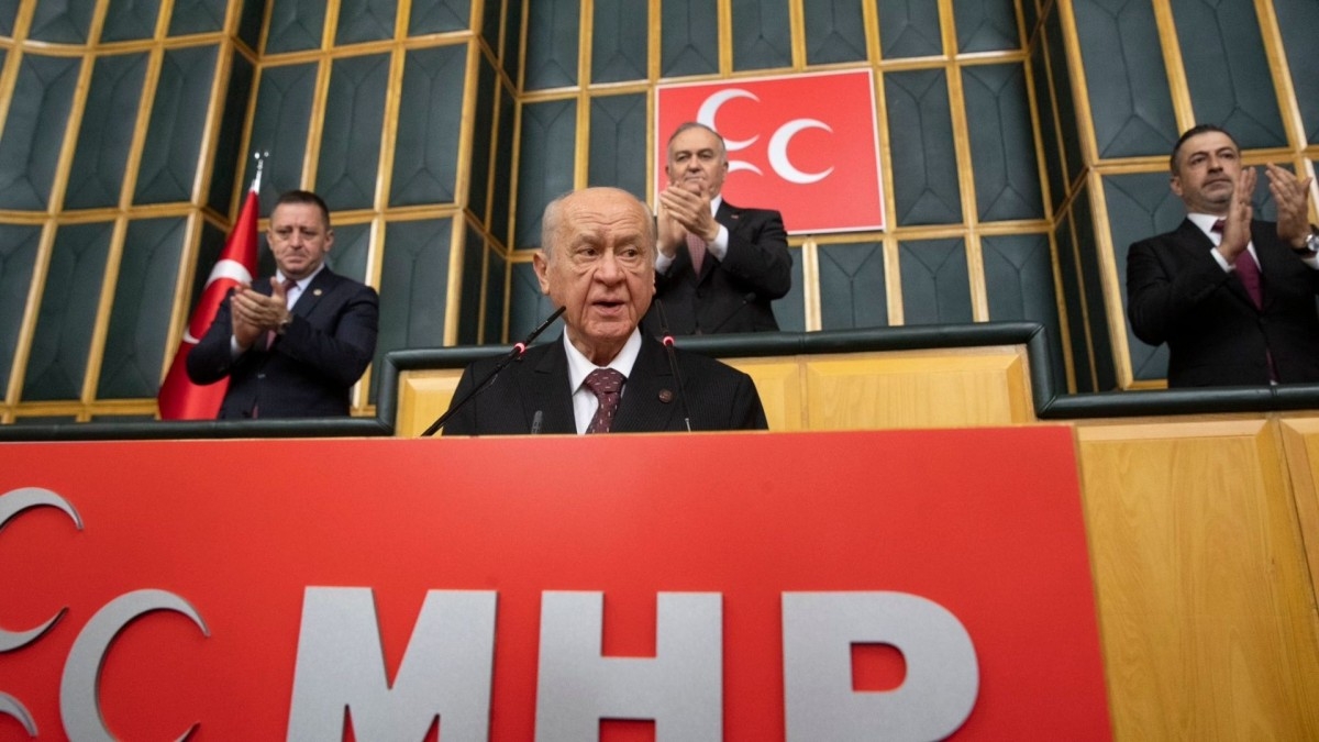 Bahçeli’den, İran’ın İsrail’e yönelik saldırısına tanımlama: ‘Tiyatro’