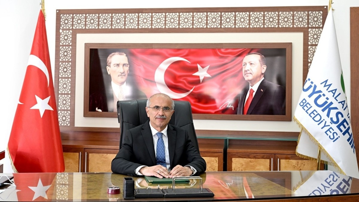 Başkan Er: ’Hakimiyet kayıtsız şartsız milletindir’