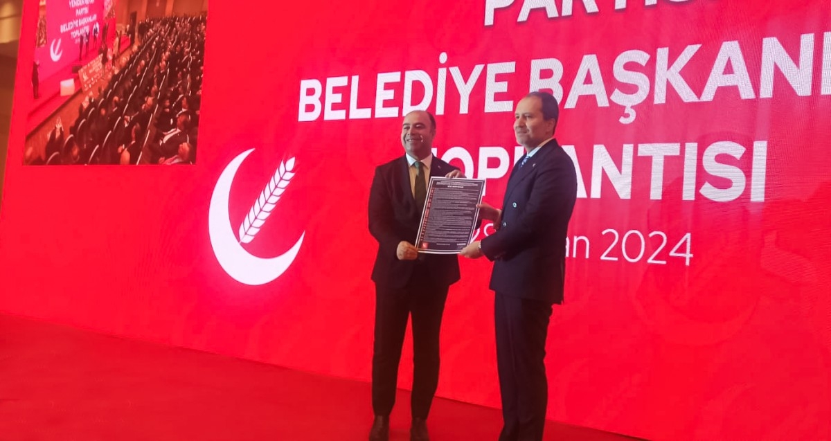 Çiftçi: 'Ahlaklı Belediyecilik Protokolü” belgesini Dr. Fatih Erbakan’dan teslim aldı