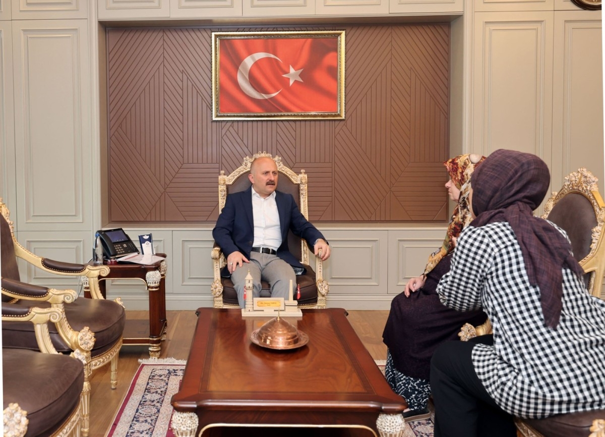 Her hafta düzenlenen ‘Halk Günü’ programı yoğun ilgi görüyor