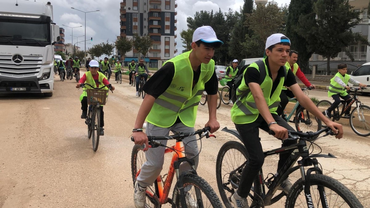 Adıyaman’da 150 bisikletli sağlık için pedal çevirdi  - Videolu Haber