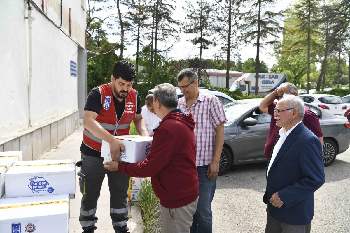 Ankara'da çiftçilere arı yemi desteği