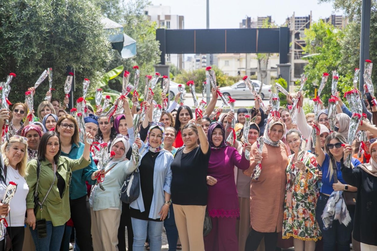 Mersin’in dört bir yanında ‘Anneler Günü’ kutlandı  - Videolu Haber