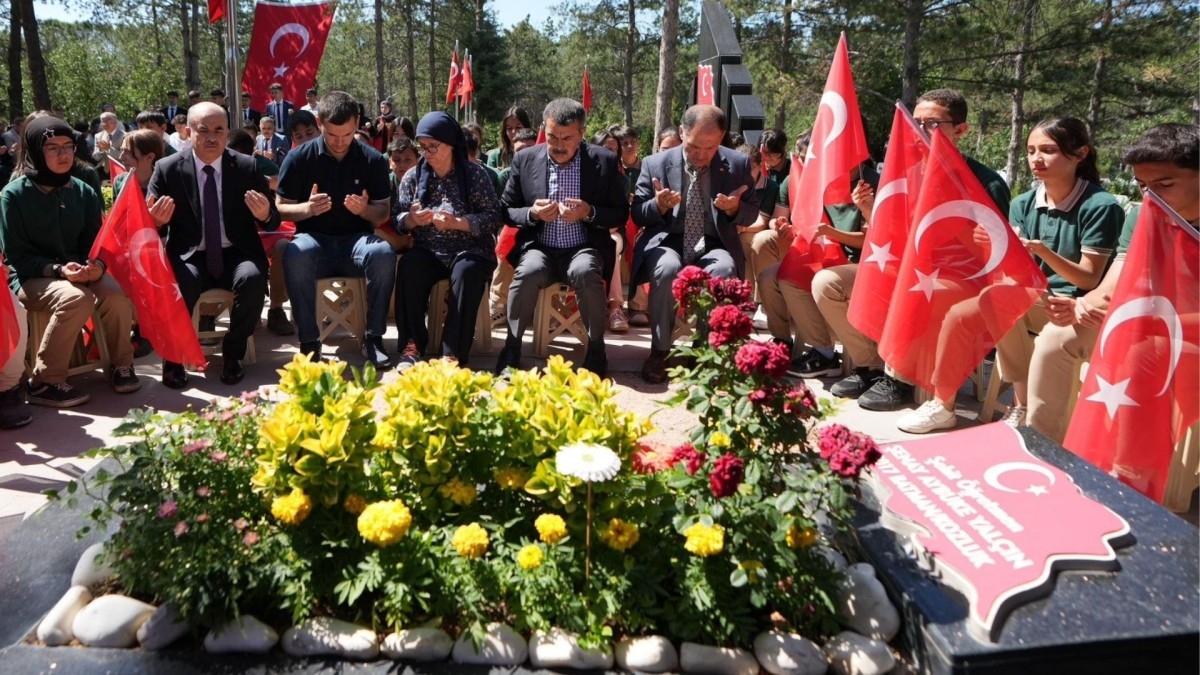 Şehit Öğretmen Şenay Aybüke Yalçın, vefatının 7. yılında anılıyor