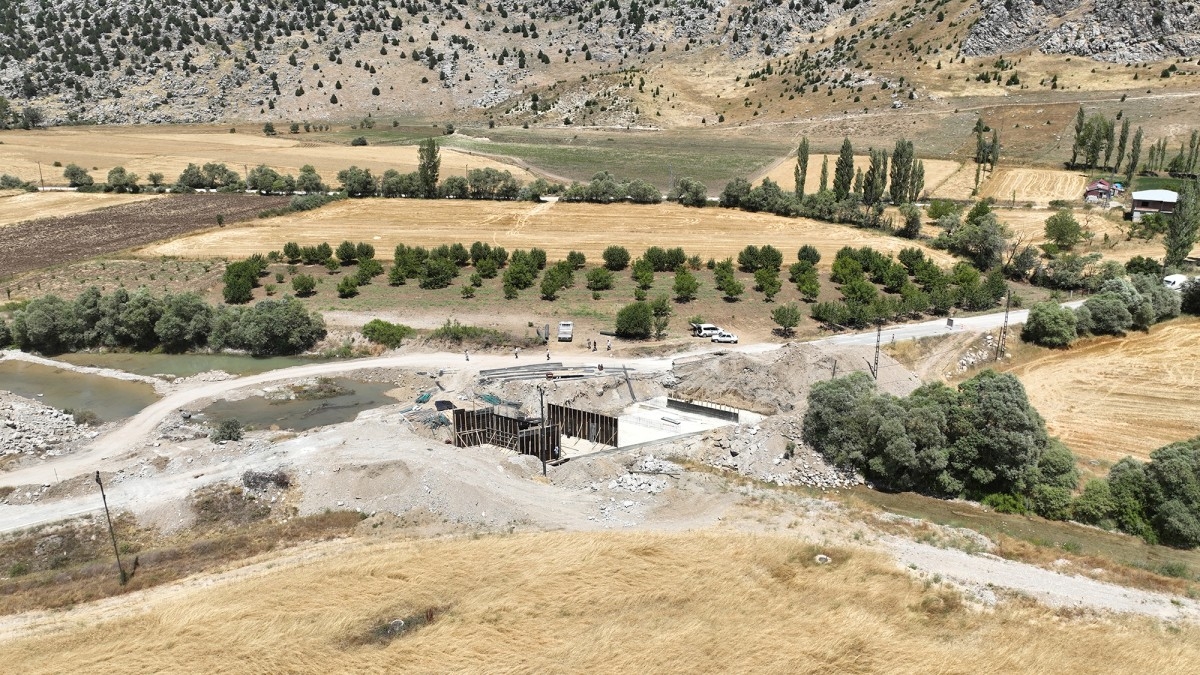 Büyükşehir’den Geben’e yeni köprü