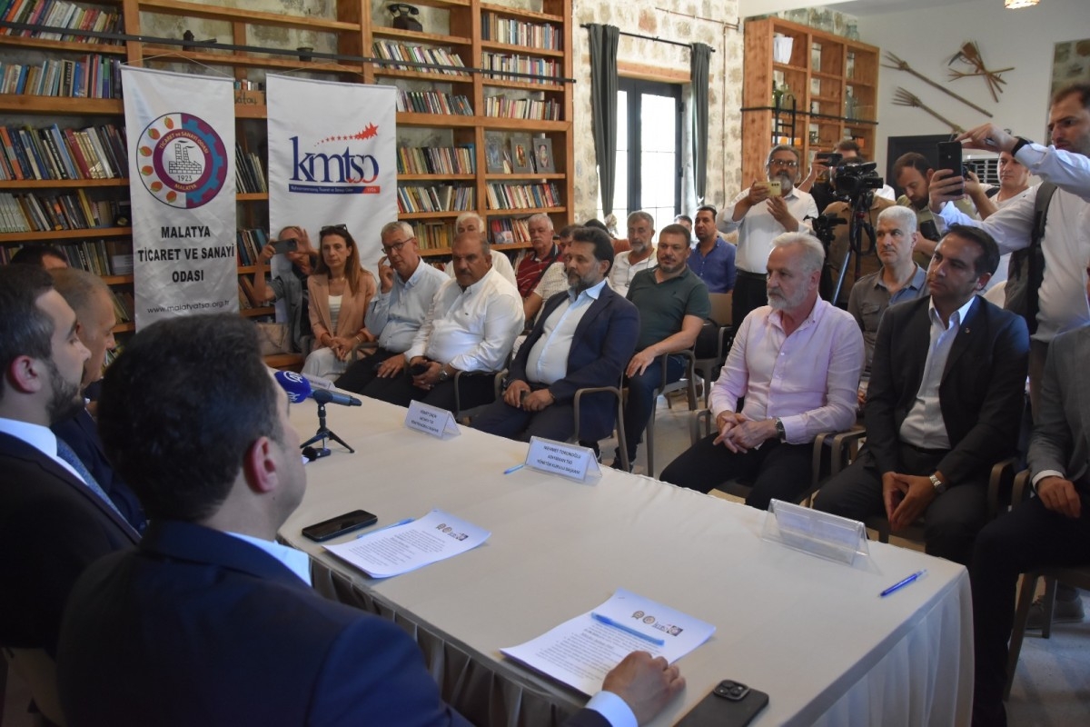 Sadıkoğlu: Ya Mücbir Sebep uzatılsın ya da biriken borçlar silinsin