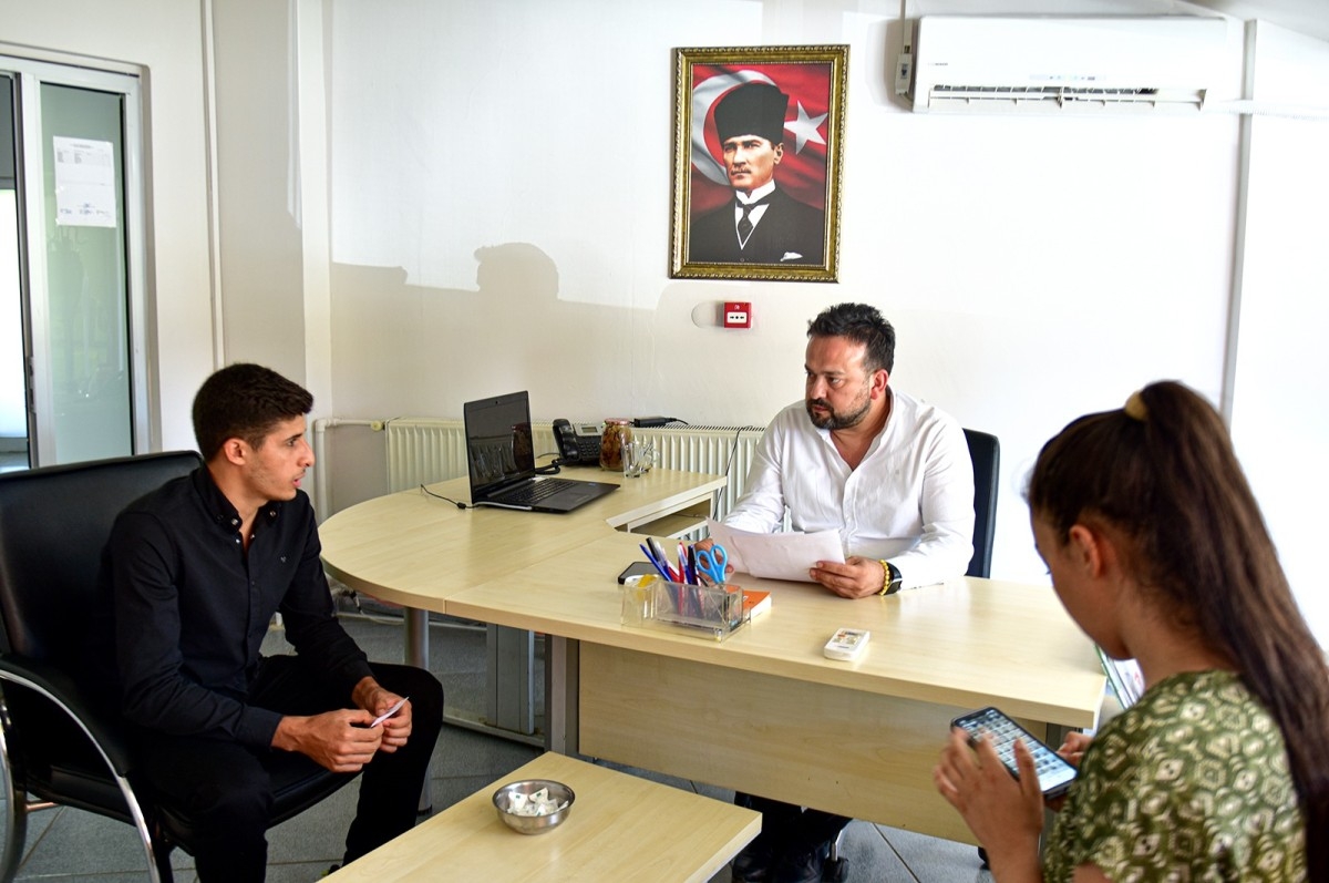 Belediyeden YKS öğrencilerine tercih danışmanlığı desteği verildi