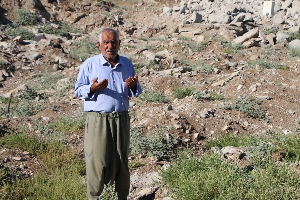 Adıyamanlı Kıbrıs Gazisi, depremde kaybolan torununu arıyor: '543 gün geçti, hâlâ bir iz bulunamadı'  - Videolu Haber