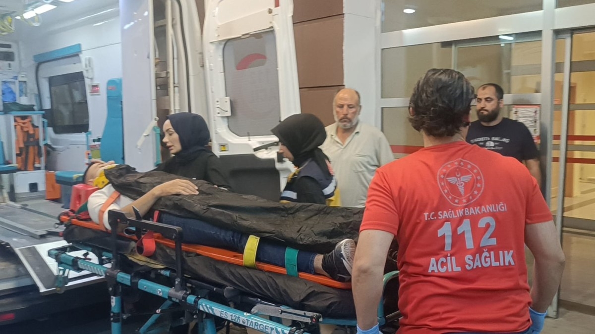 Adıyaman'da bıçaklı kavga: 1 yaralı, 2 gözaltı  - Videolu Haber