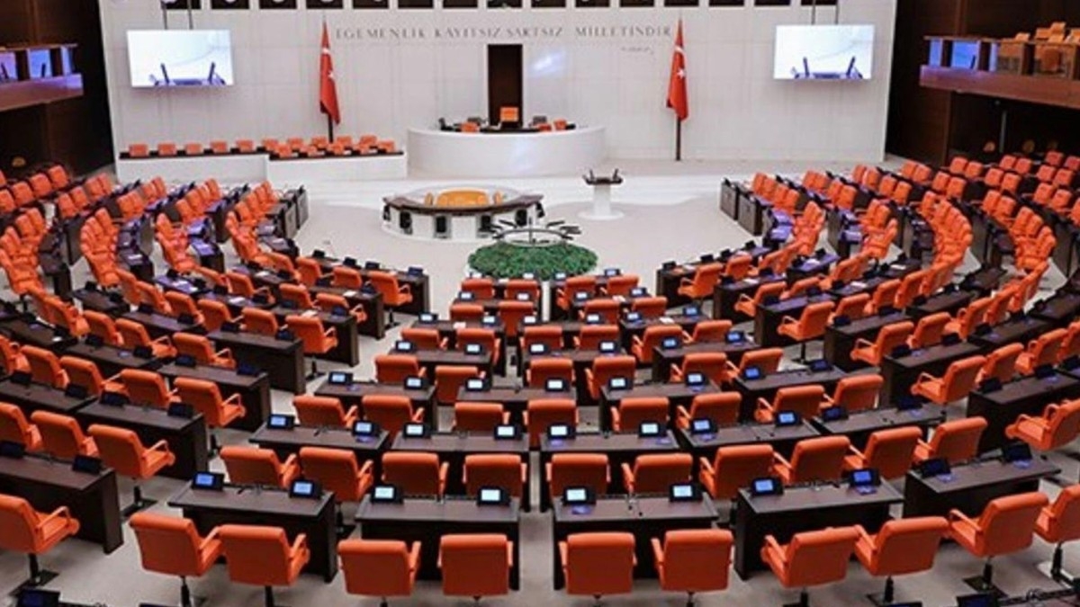 Meclisteki sandalye dağılımı değişti