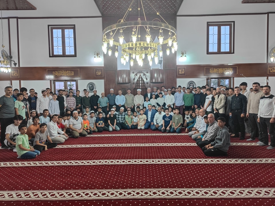 Gençler sabah namazında buluştu