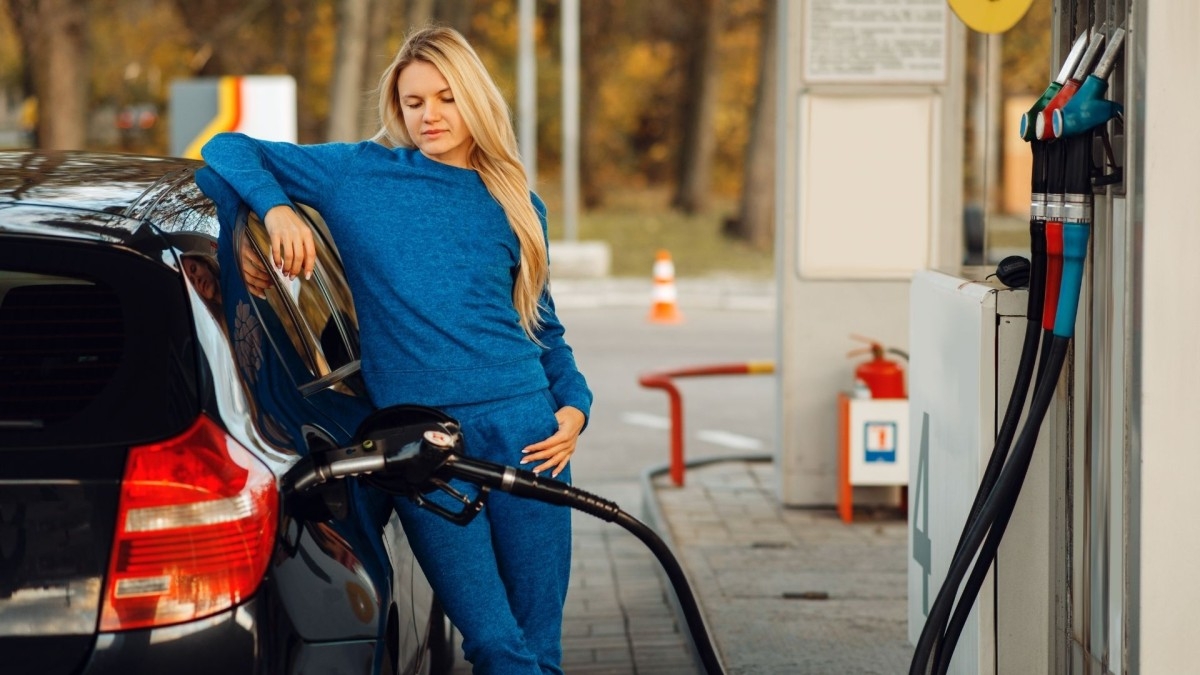 Benzine yeni zam yolda: Salı gününden itibaren geçerli olacak