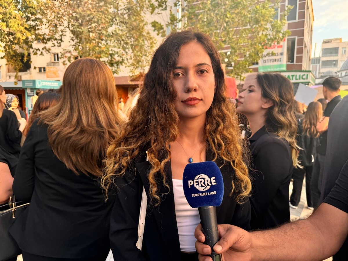 Adıyaman'da kadına şiddete karşı yürüyüş: 'Kadın Cinayetleri Politiktir'  - Videolu Haber