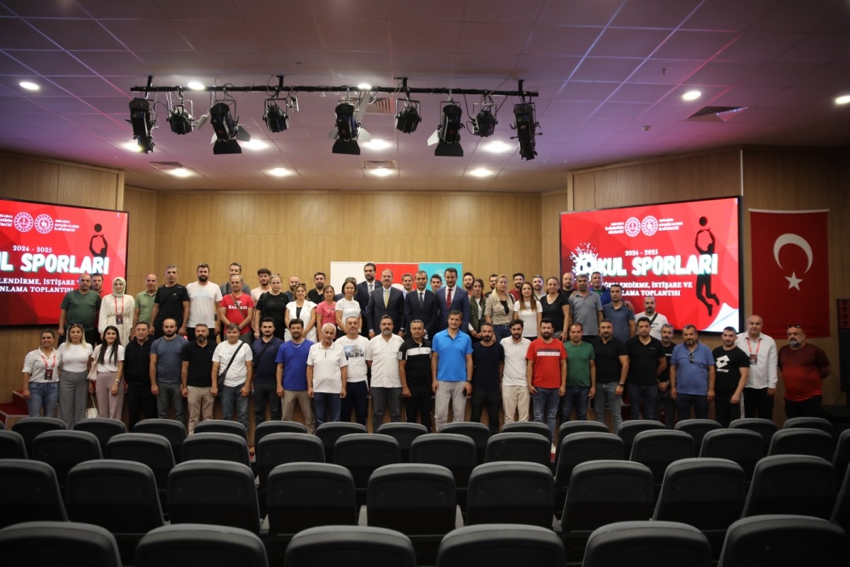 Adıyaman'da okul sporları değerlendirme, istişare ve planlama toplantısı yapıldı