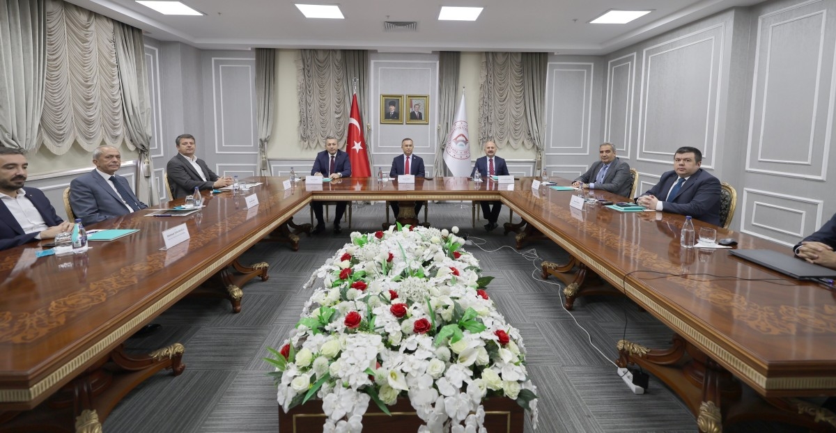 İKA Yönetim Kurulu toplantısı Adıyaman Valiliği'nde gerçekleşti