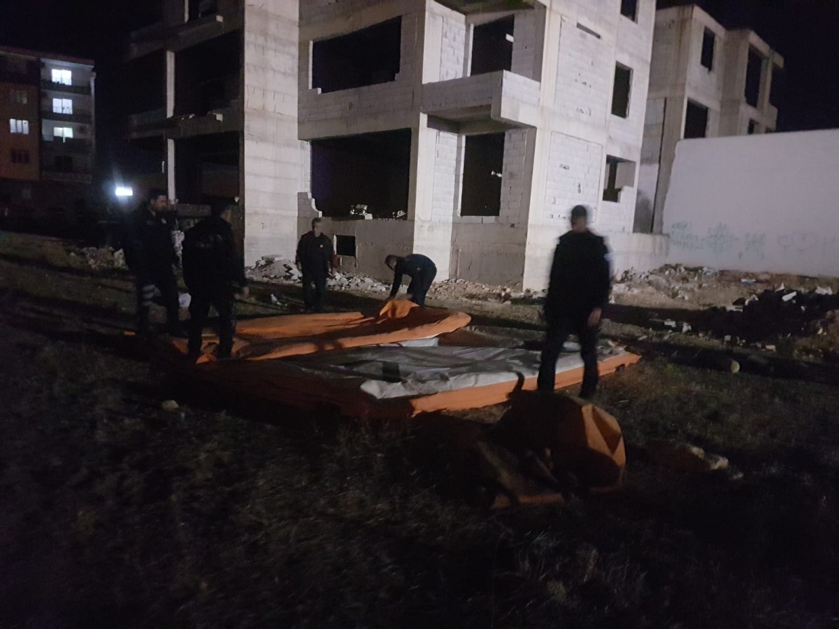 Adıyaman’da intihar girişimi: İnşaatı devam eden binanın çatısına çıktı