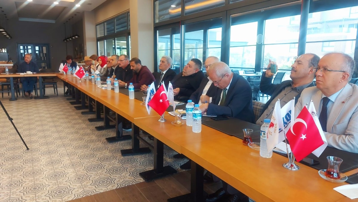 Şakir Gürel, Uluslararası Gazeteciler Konfederasyonu Başkanlığı'na yeniden seçildi