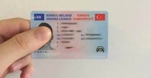 Bazı ehliyet çeşitlerinde yaş sınırı düşürüldü