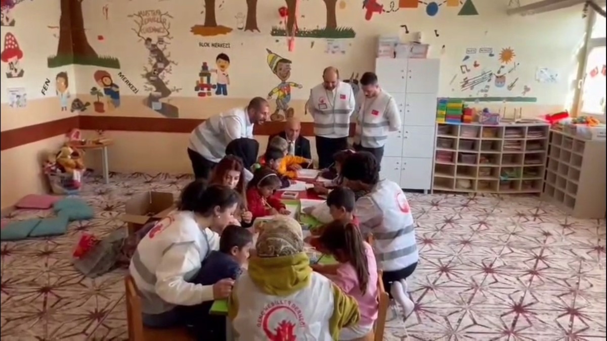 Genç Nesiller Derneği ve Turan Devletleri Teşkilatı’ndan Umutlu Köyü’ne anlamlı ziyaret  - Videolu Haber