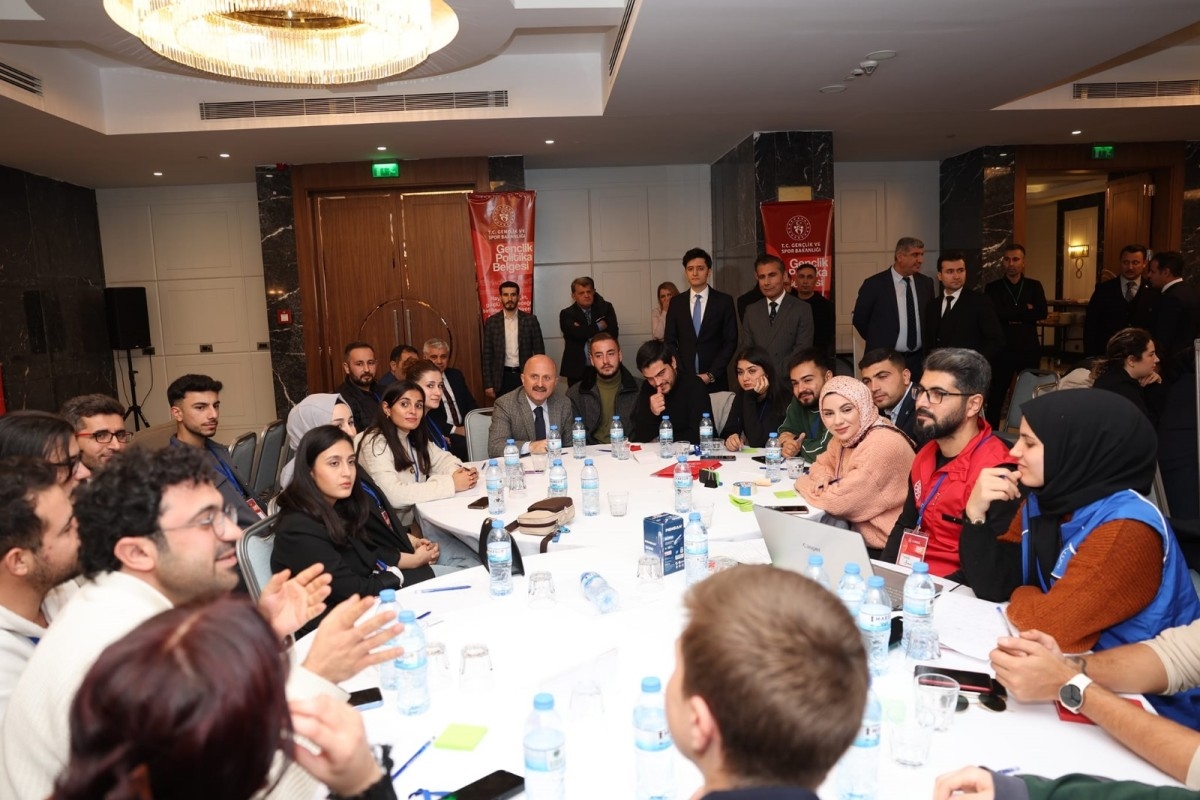 Adıyaman’da 'Gençlik Politika Belgesi Vizyon Çalıştayı' dDüzenlendi