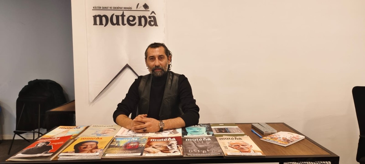 Mutenâ Dergisi’nden 'Serbest Kürsü' buluşması: Edebiyat dünyasının önemli isimleri bir araya geldi