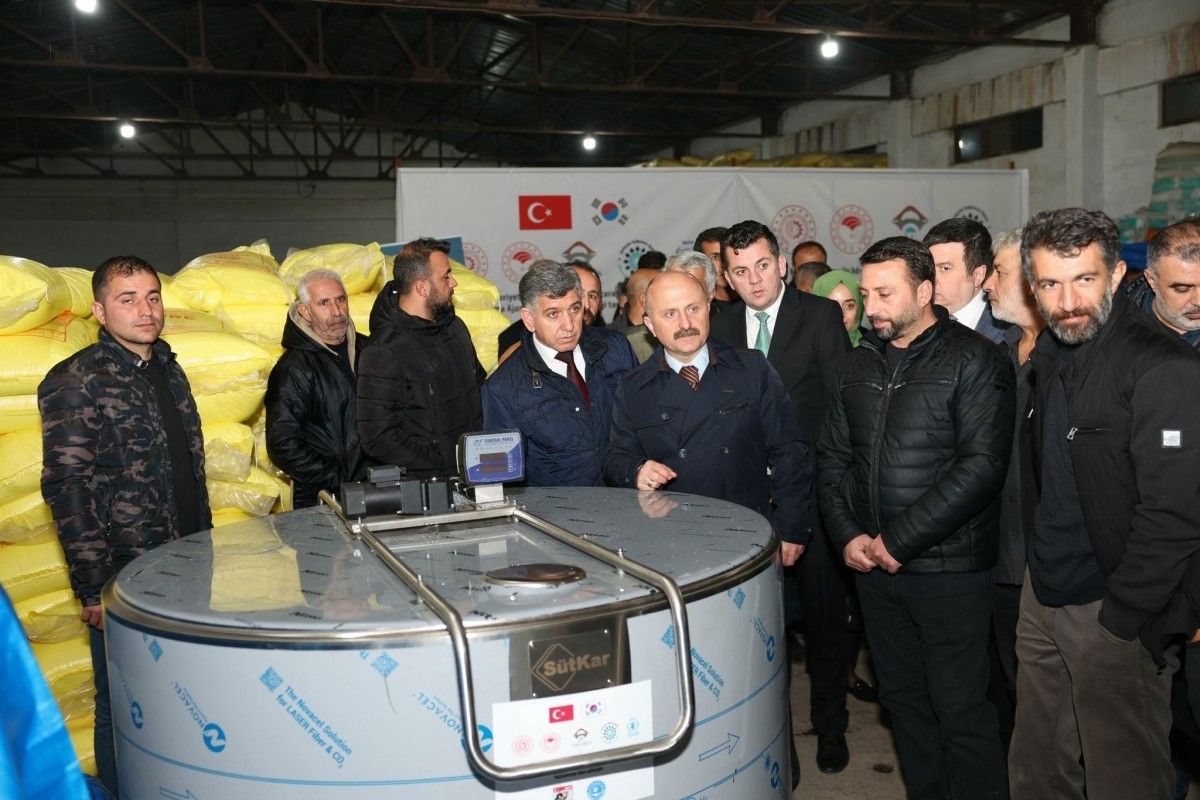 Adıyaman'da çiftçilere süt tankı dağıtımı yapıldı