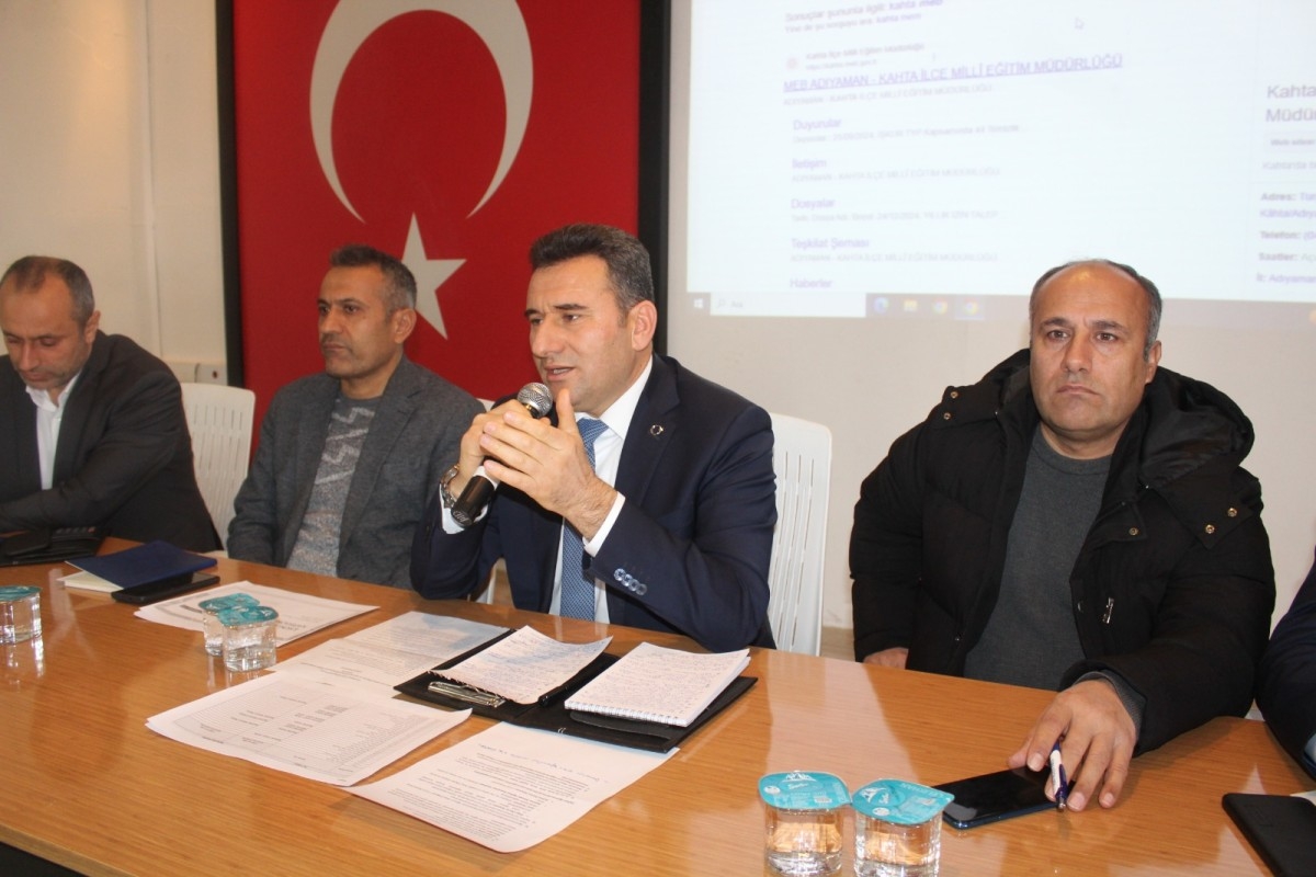 Kahta İlçe Milli Eğitim Müdürlüğü'nden dönem sonu değerlendirme toplantısı